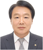 Jung-Woo Chun Executive Director
