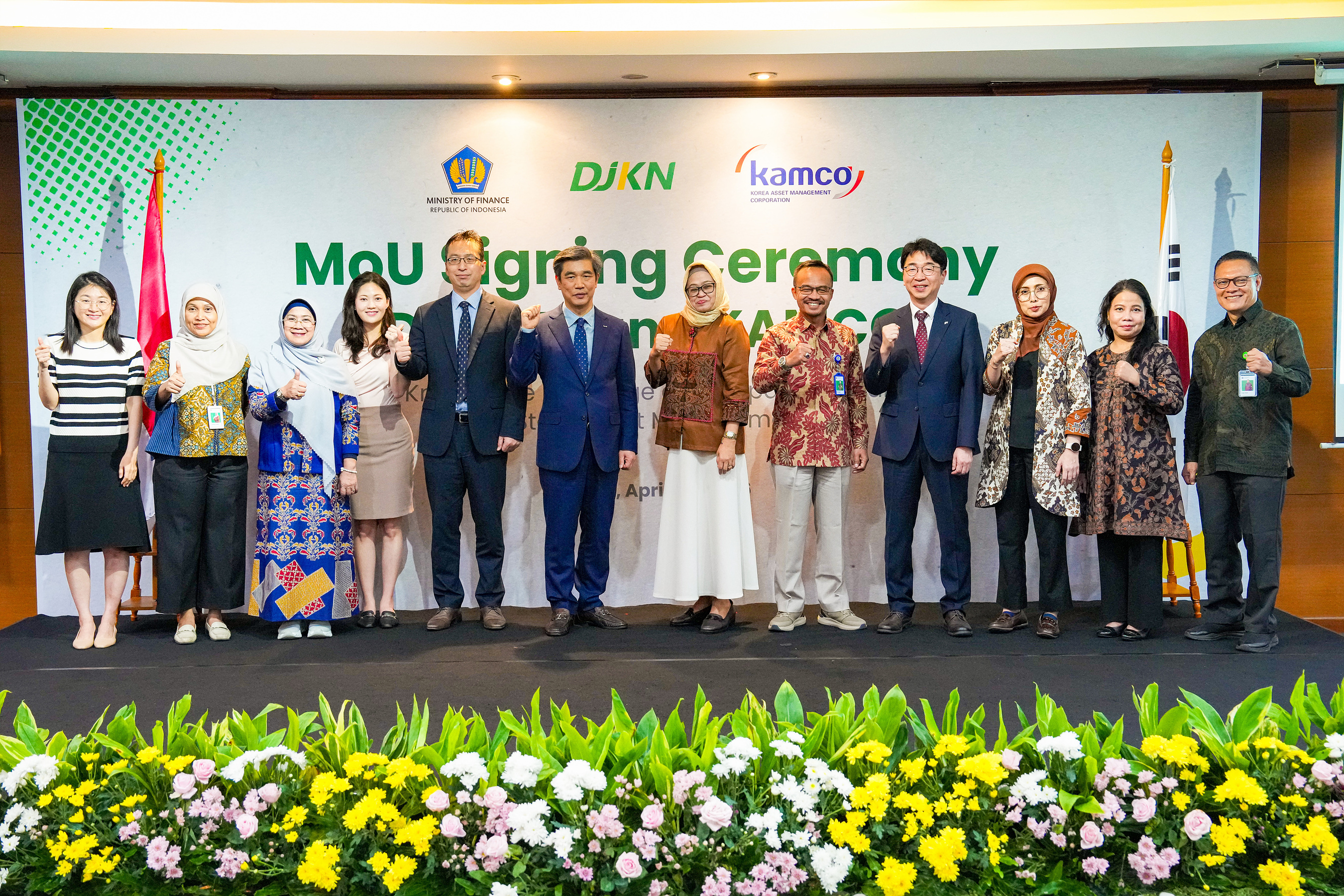 업무협약 체결식 기념사진 두 번째